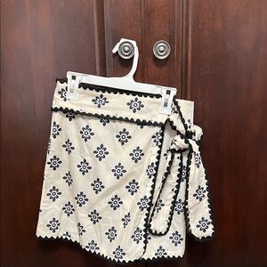 Floral Wrap Skirt/skort in Cream and Black